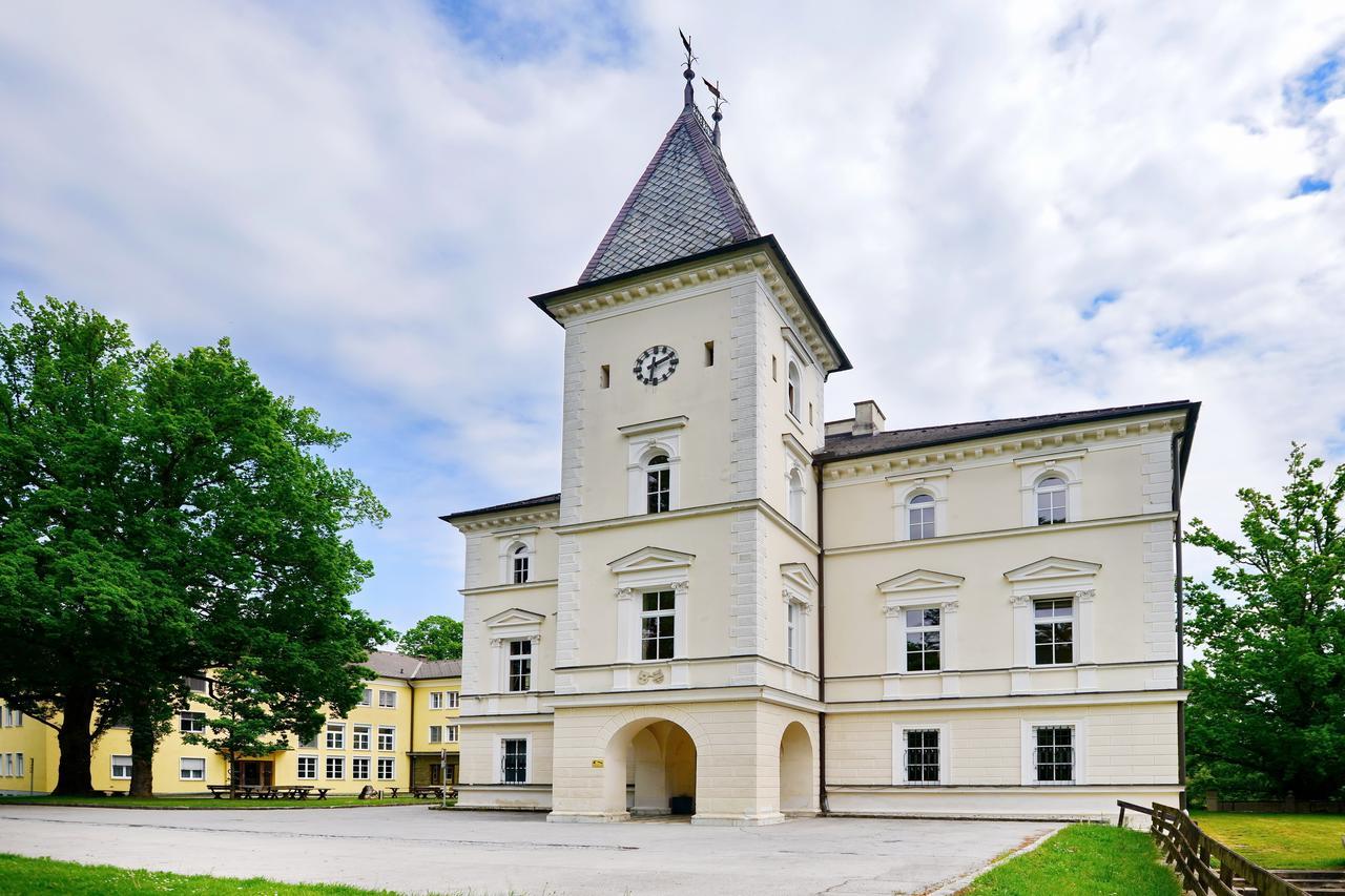 Hotel Bildungshaus Schloss Krastowitz Klagenfurt am Woerthersee Exteriér fotografie